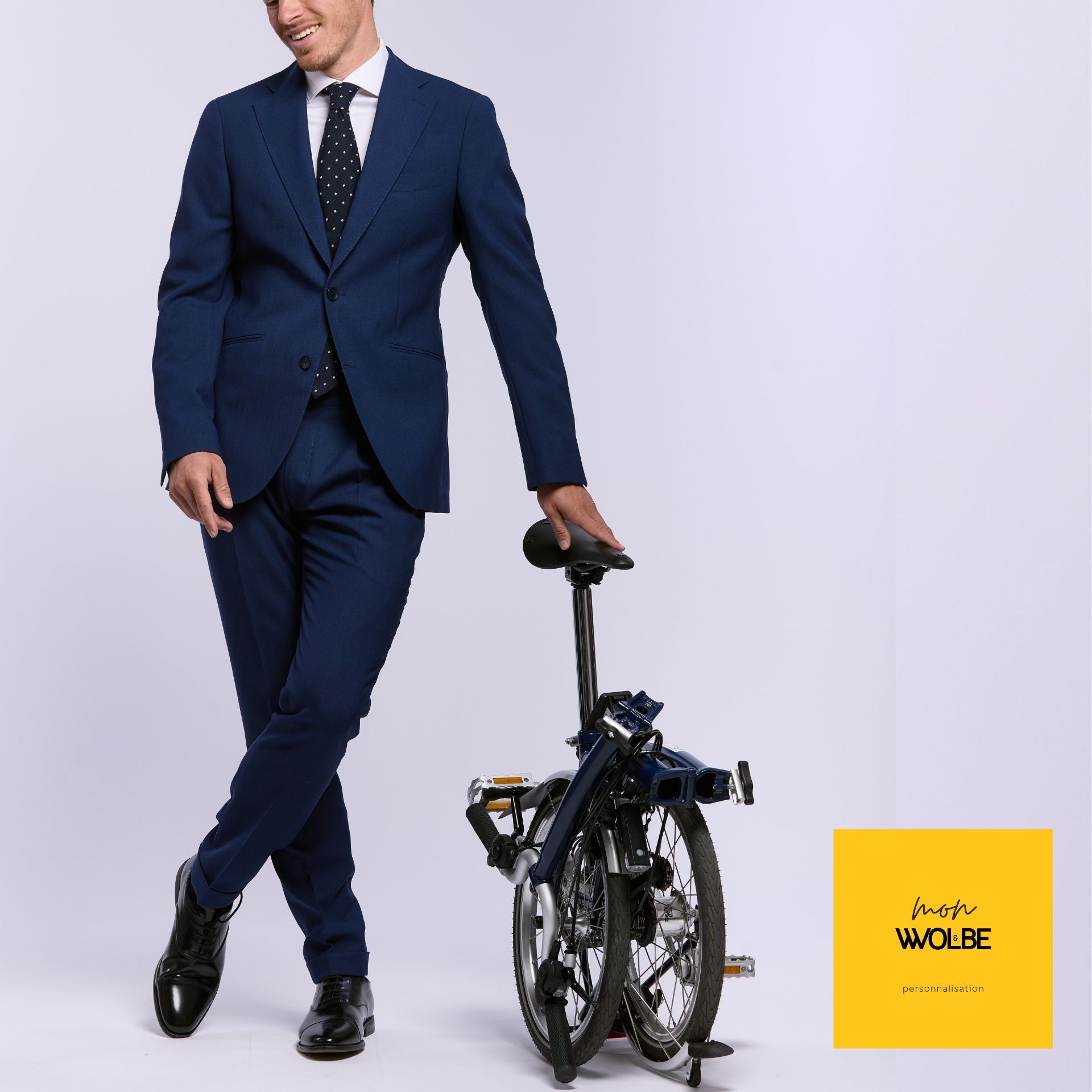 Wrinkle-free suit in Tonik wool®, half lined