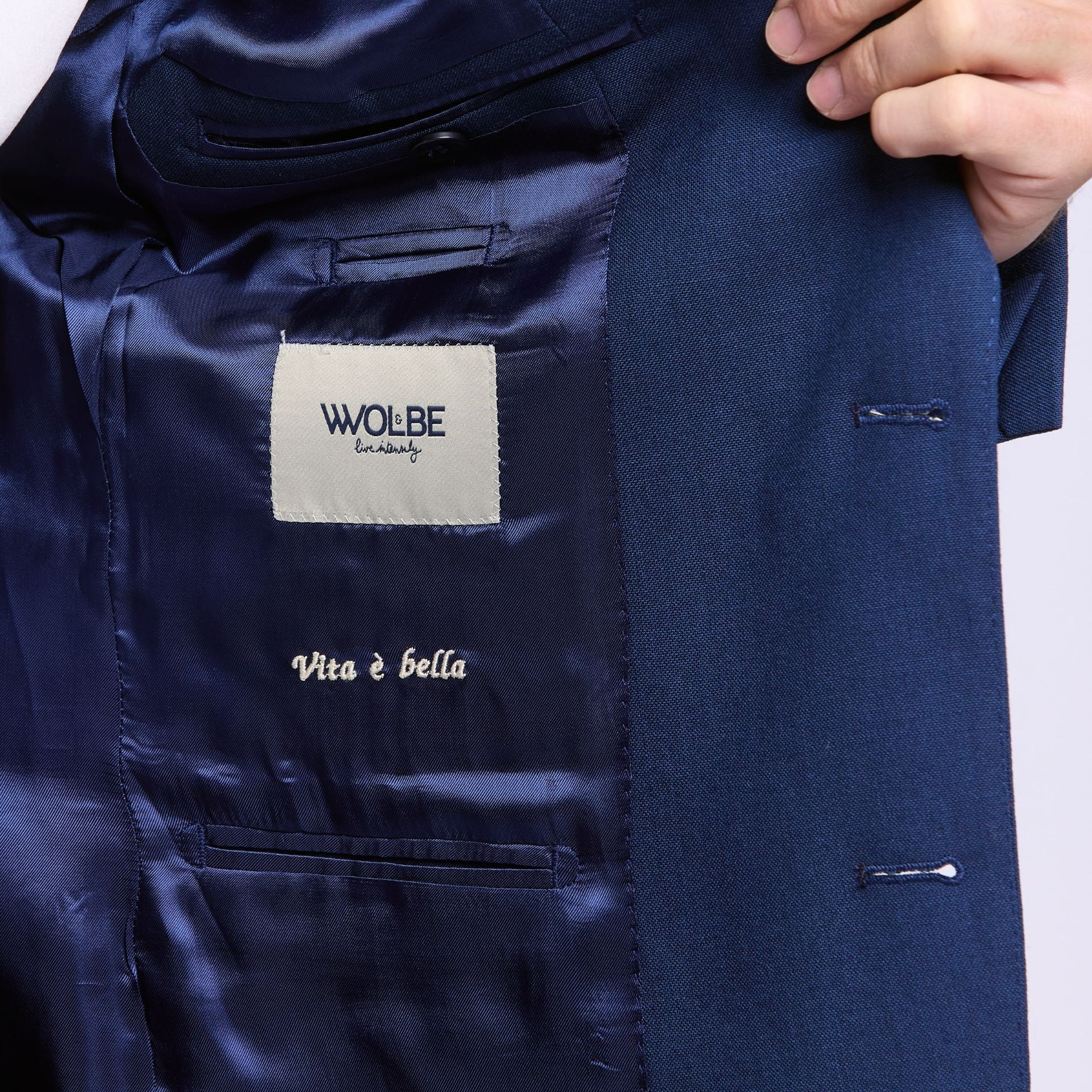 Wrinkle-free suit in Tonik wool®, half lined